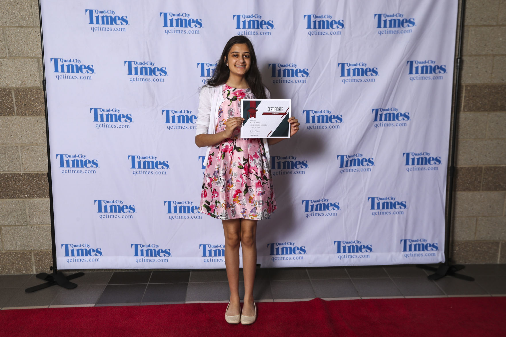 051518-salute-to-academics-red-carpet-010